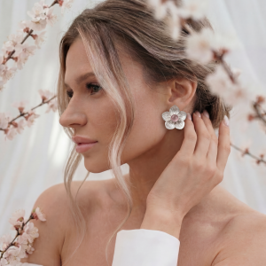 tsirane stud earrings